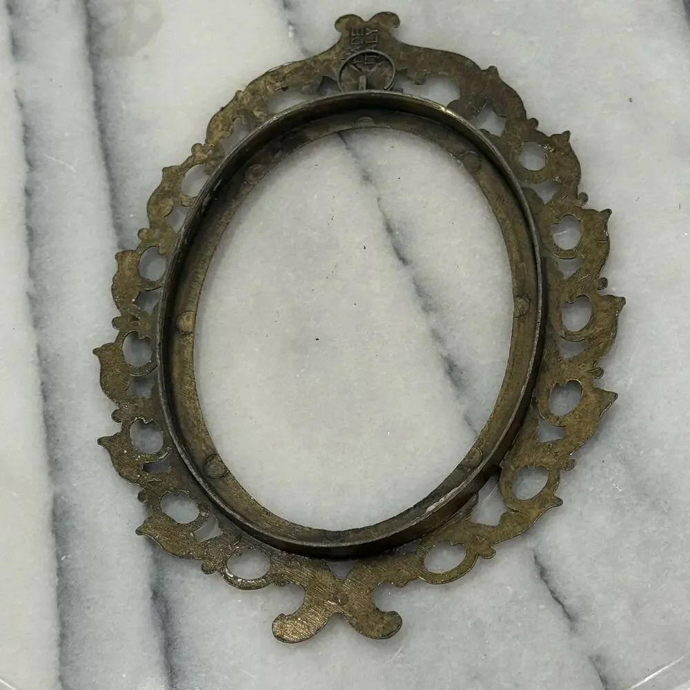 Victorian Gothic Brass made in italy wallhanging picture frame
